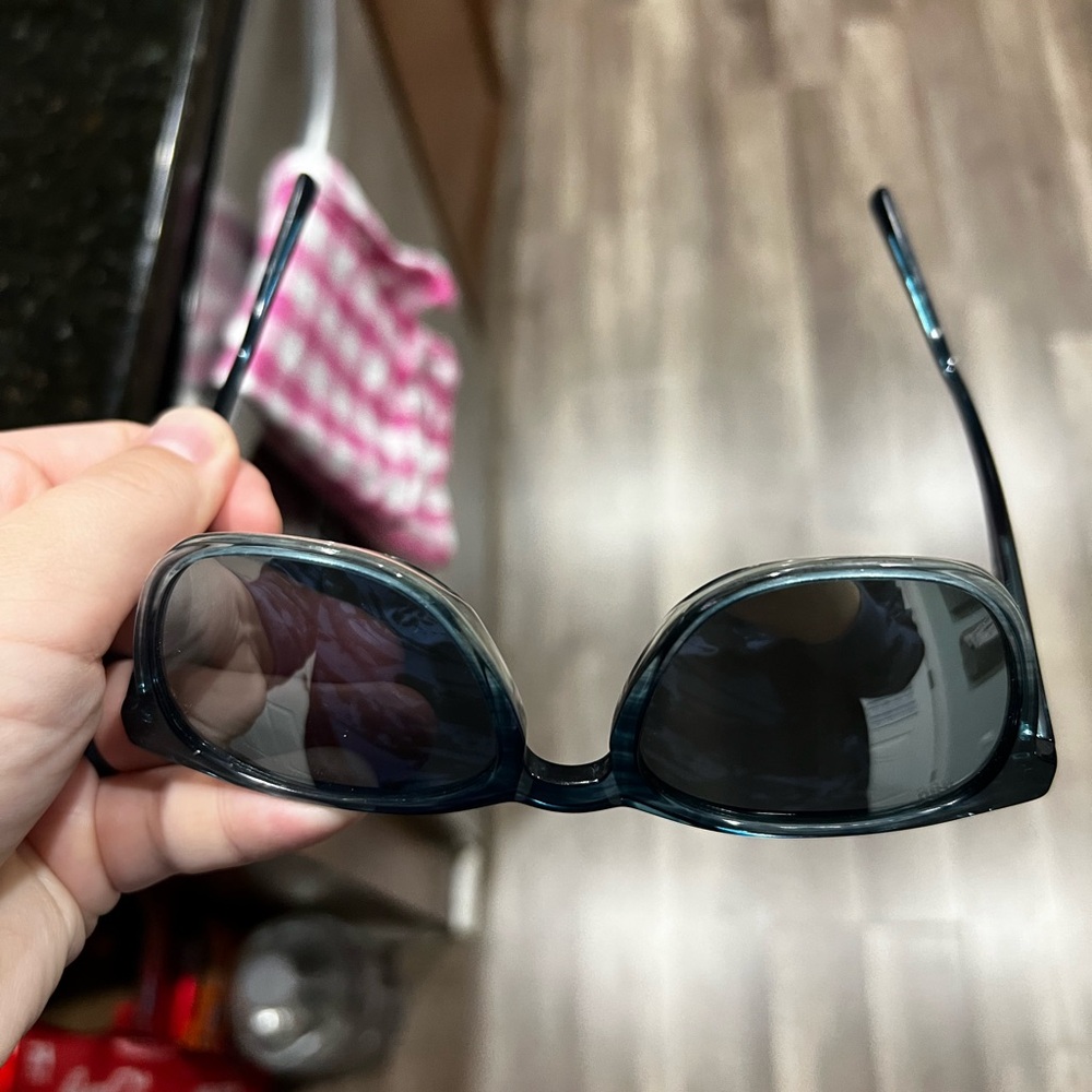 Costa Wearable Glasses with Blue sullivan black mirror lenses - Picture 8 of 9